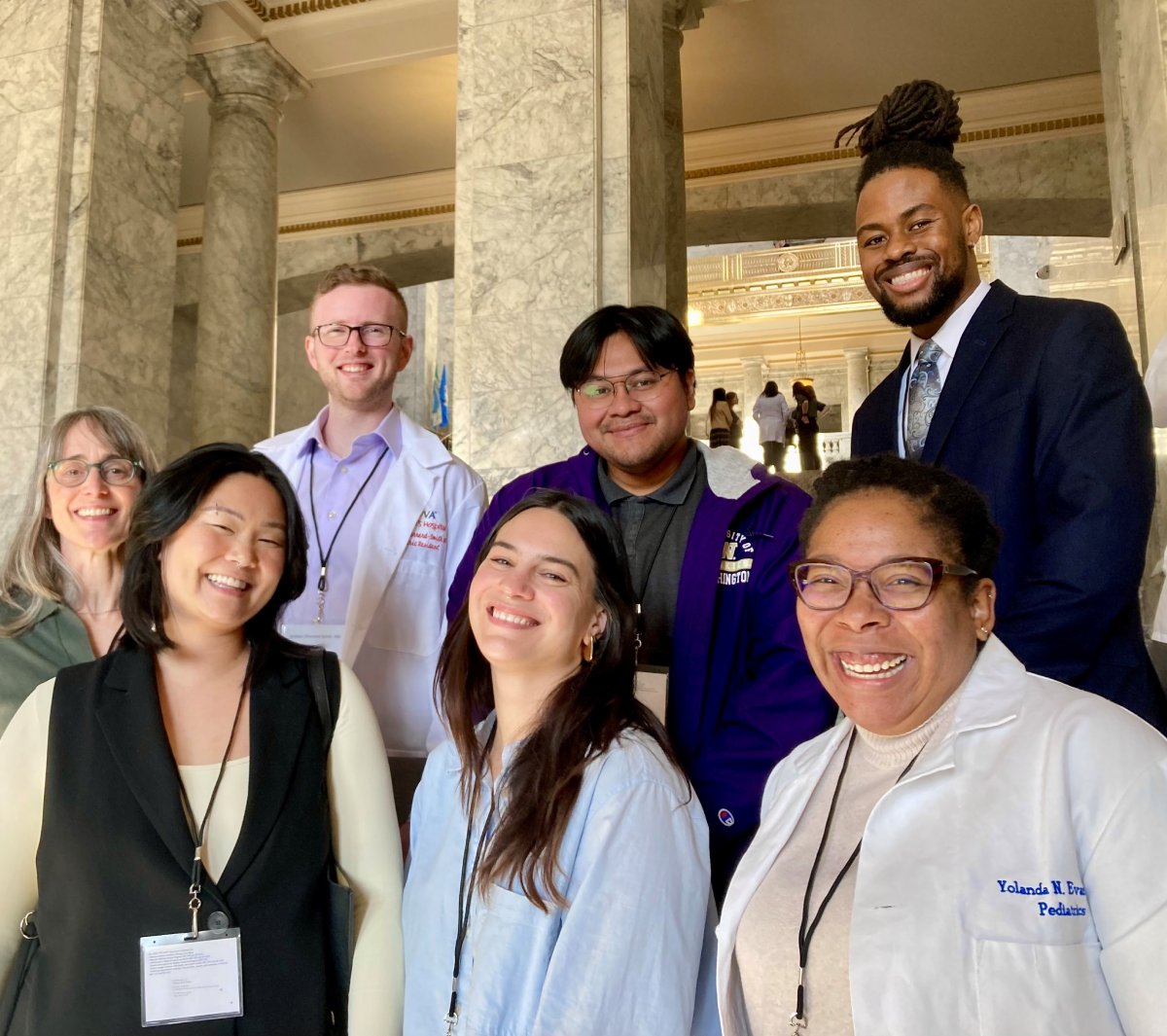 Trainess and Faculty.